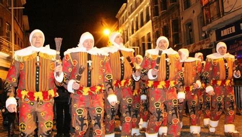 Tradiciones Y Cultura De Bruselas Religión Fiestas Costumbres Y Más