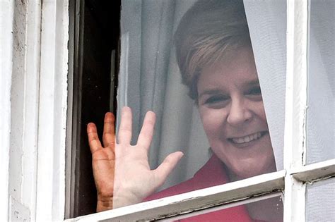 Nicola Sturgeon S Shock Resignation Could See Government Grind To A