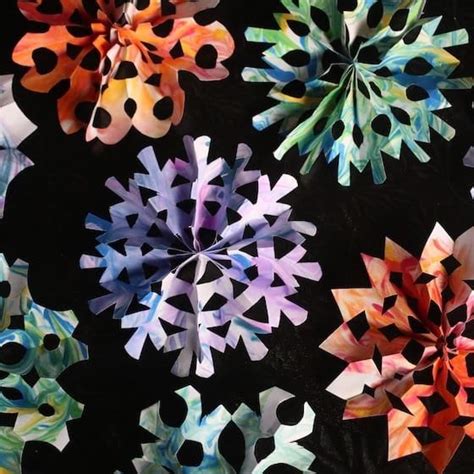 25 Snowflake Crafts, Activities and Treats - Happy Hooligans