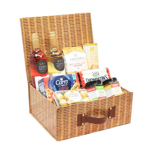 Complete T Hamper Kit Md Wicker Hampaboxred Accessories