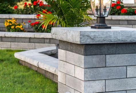 Contemporary Entrance With Pavers And Garden Wall Unilock