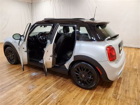 Pre Owned 2015 Mini Cooper S Base Fwd 4d Hatchback