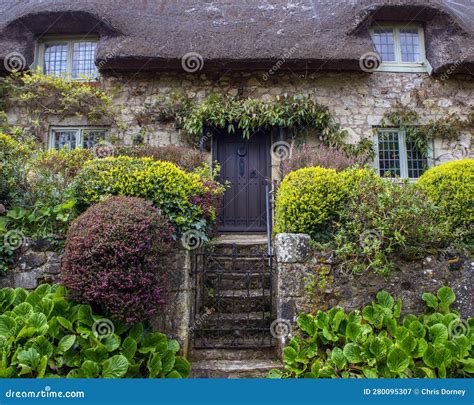 Thatched Cottage In Godshill Isle Of Wight Editorial Photography