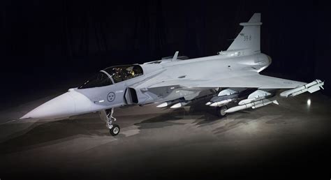 GBN Defense A informação começa aqui Gripen E F apresenta aviônica