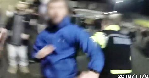 Body Cam Footage Shows Police Surrounded By 100 Teenagers Huffpost Uk