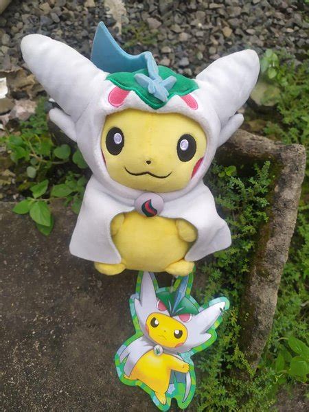 Jual Boneka Pokemon Center Pikachu Poncho Mega Gallade Original Di