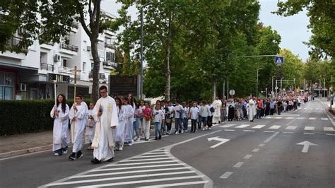 Tijelovska procesija ulicama Čitluka YouTube