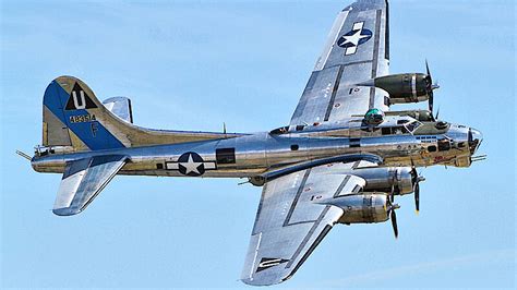 Houston Based Wwii Era Planes Collide In Dallas Air Show Everybody