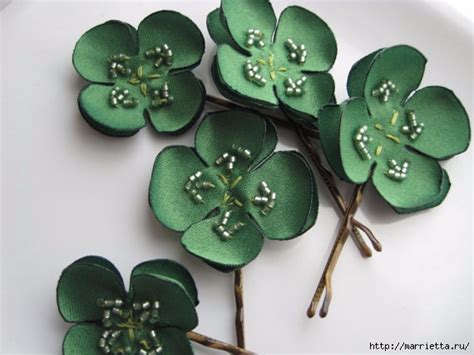 Цветы из ткани - очередная подборка