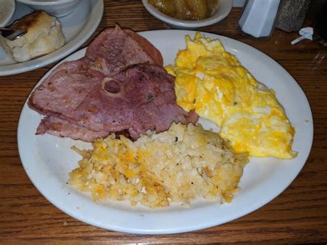 Does Cracker Barrel Serve Breakfast All Day Updated