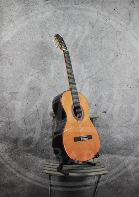 Almansa Classical Guitar 434