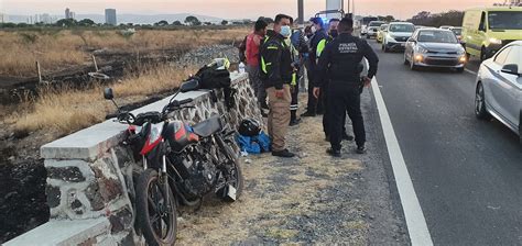 Derrapa Motociclista En El Anillo Vial Fjs Noticias De Quer Taro