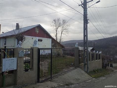 Vand Casa La Tara 893 0 Mp Vladesti Valcea Publi24