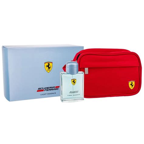 Scuderia Ferrari Cofanetto Light Essence Eau De Toilette Ml Pochette