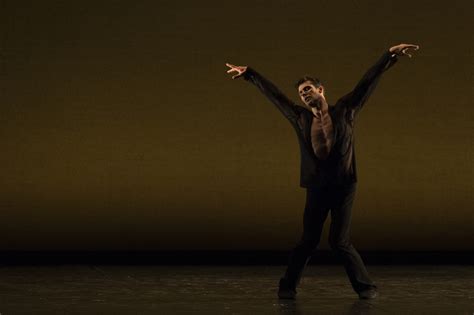 Roberto Bolle And Friends Al Teatro EuropAuditorium Di Bologna