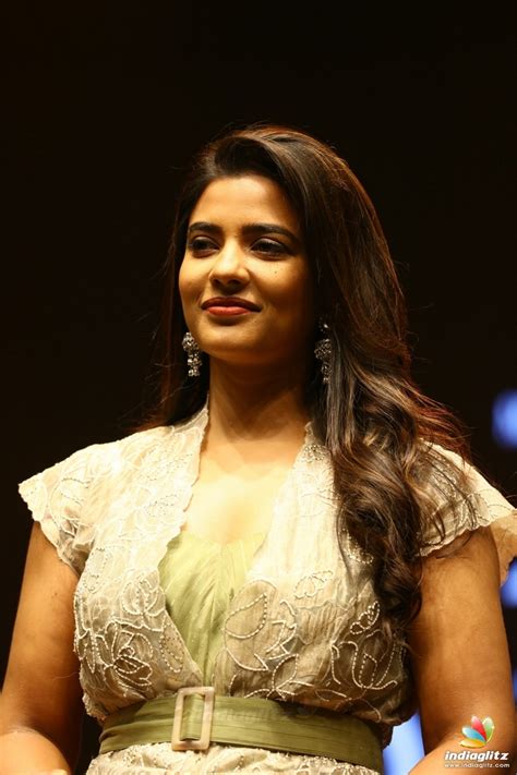 Aishwarya Rajesh Photos Tamil Actress Photos Images Gallery Stills