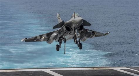 M Rignac Le Rafale Marine De Dassault Choisi Par L Inde Chos