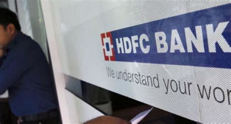 Hdfc Bank Gives Rs 370 Crore Equity Bonanza To Employees Under Esops