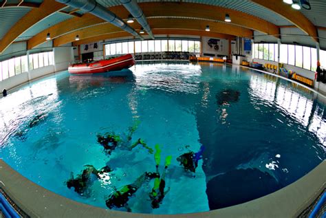 Nemo33 Belgie Dive Site Information