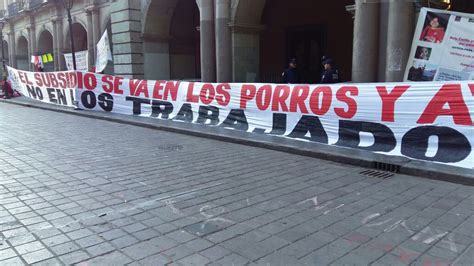 Steuabjo Protesta En El Palacio De Gobierno E Oaxaca Peri Dico