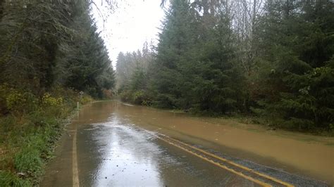 The Pysht River Over Sr 112 Heavy Rains And High Tides Had Flickr