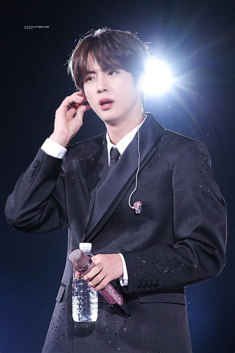 Kim Seokjin Kim Taehyung K Pop Bts World Tour Worldwide Handsome