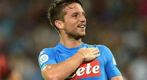 Mertens Resta Al Napoli Fino Al 2020 4 Milioni A Stagione Clausola