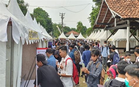 Begini Harapan Pencari Kerja Di Job Fair Disnakertrans Purwakarta