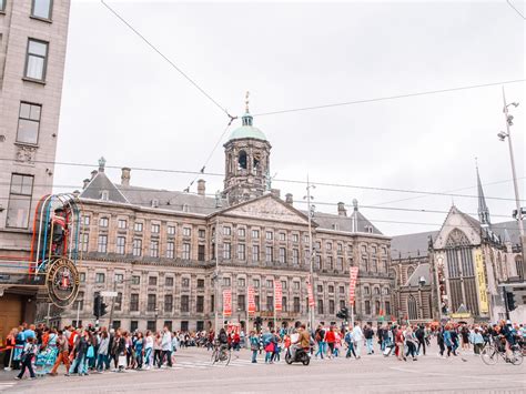 Travel Guide: Amsterdam