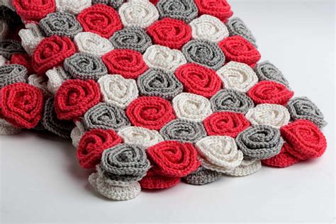 15 Free Crochet Blanket Patterns To Keep You Cozy