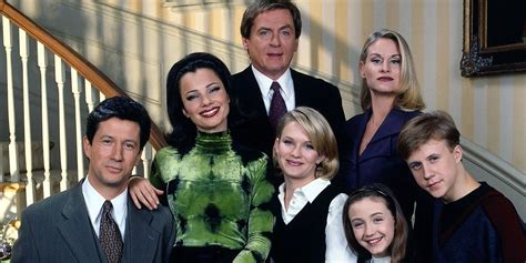 10 Best 90s/00s Sitcoms On Hulu, Ranked By IMDb