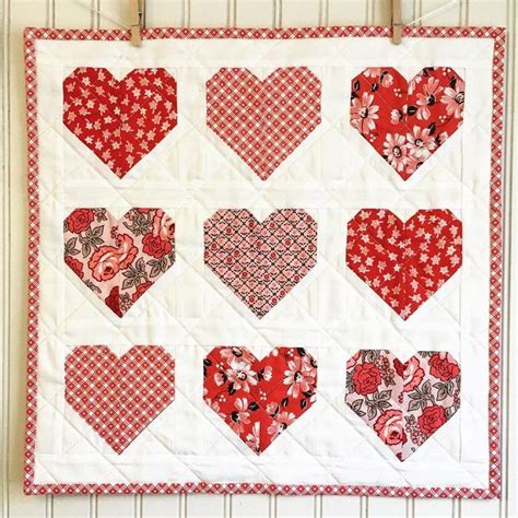 Red Heart Mini Quilt Cluck Cluck Sew My Sewing Room Mini Quilt Flea Market Lori Red Heart