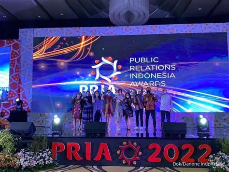 Tim Pr Danone Indonesia Raih 4 Penghargaan Di Pr Indonesia Awards 2022 Jakartabisnisid