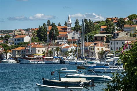 Slobodna Dalmacija Drama U Srcu Dalmacije Ma Arska Tvrtka Napala