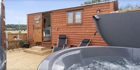 32 Best Hotels In The UK With Private Hot Tubs