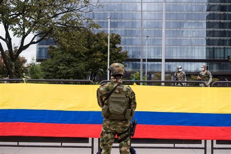 Este Es El Salario Que Gana Un Soldado Profesional En Colombia La Cifra Es Sorprendente Infobae