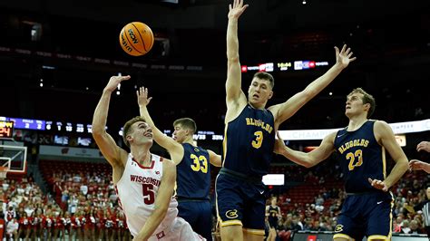 Badgers roll past UW-Eau Claire in exhibition basketball game