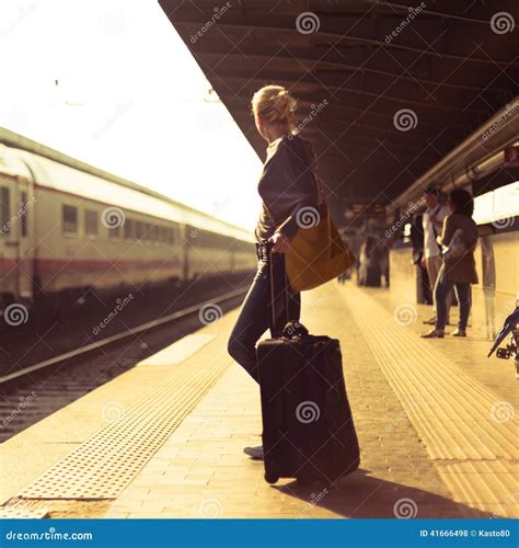 Lady In Waiting Developing Your Love Relationship 1
