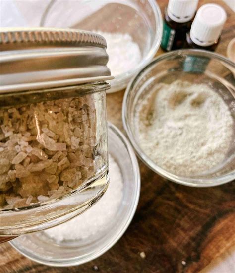 How To Make A Diy Bentonite Clay Detox Bath Recipe Essentials For Our