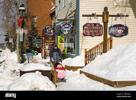 Shopping in downtown Breckenridge, Rocky Mountains, Colorado, USA Stock ...