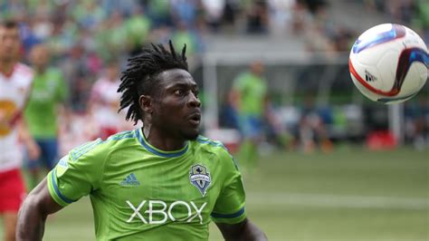 Obafemi Martins plays 15 minutes in Nigeria's 2-0 victory over ...