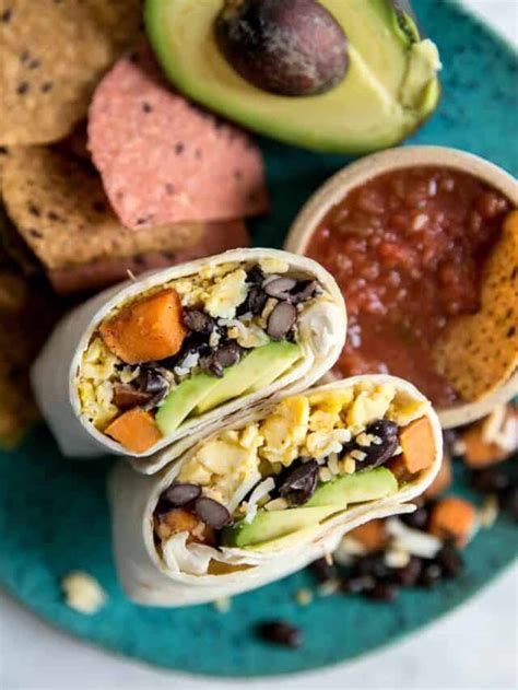 Vegetarian Breakfast Burritos with Sweet Potatoes & Black Beans • Fit ...