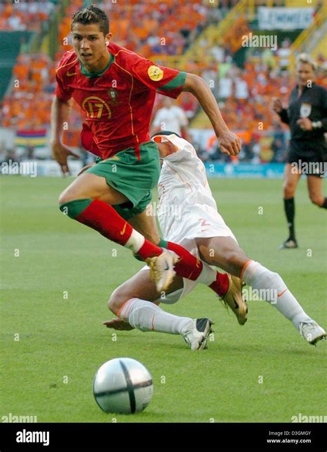 Cristiano ronaldo portugal 2004 hi-res stock photography and images - Alamy