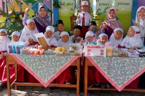 Sekolah Dasar Sd Negeri Dan Swasta Terbaik Di Kabupaten Jember Di