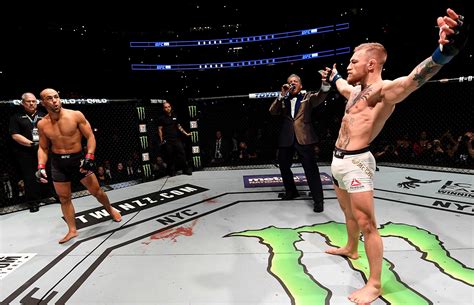 30 Amazing In Cage Photos From The Conor Mcgregor V Eddie Alvarez Ufc205 Fight Conormcgregornews