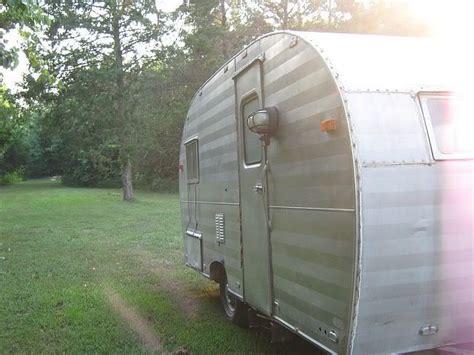 5831 best images about Vintage Camping on Pinterest | Vintage campers ...