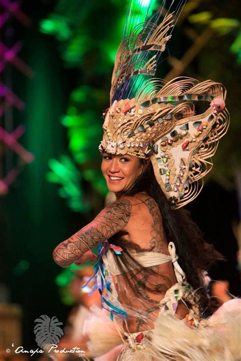 Hura Tapairu2015 Tahitian Costumes Tahitian Dance Polynesian Dance