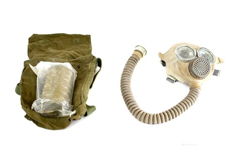 Chinese M Nonkinko Gas Mask With Filter And Bag Z