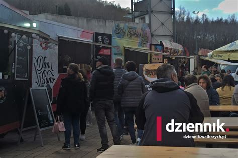 Kuchnie Wiata W Galerii Victoria Trwa Zlot Foodtruck W Dziennik