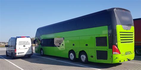 Podmieniali karty kierowców w autobusie Trzech kierowców straciło